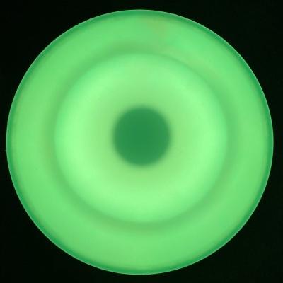 Luz circular verde com padrão concêntrico