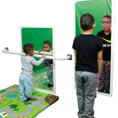 Espelhos inquebrável com moldura (madeira ou metal) Espelhos inquebrável com moldura (madeira ou metal)