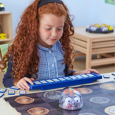 Blue-Bot - Robô Programável para o Chão