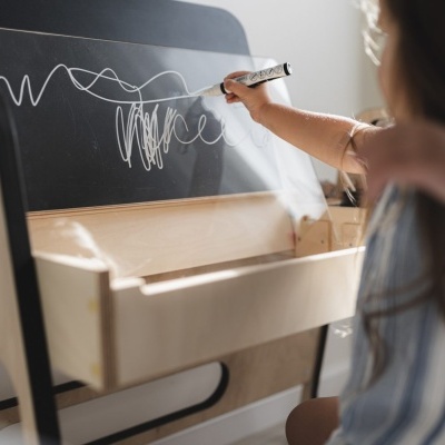 Conjunto de Mesa e Cadeira Julle