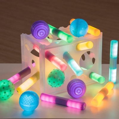 Torre suporte de acrílico translúcido