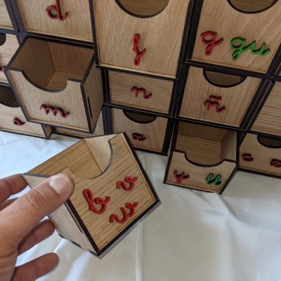 Caixa de Sons Montessori