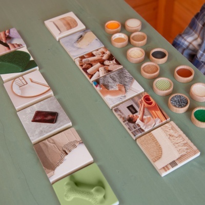 Jogo tátil de associação com imagens reais