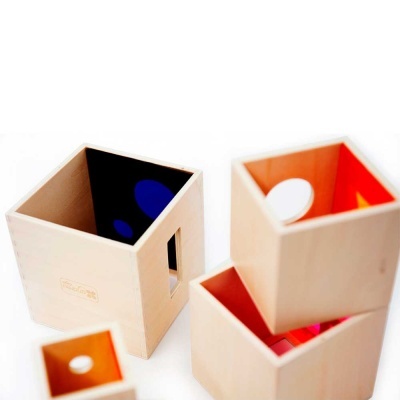 Cubos empilháveis translúcidos