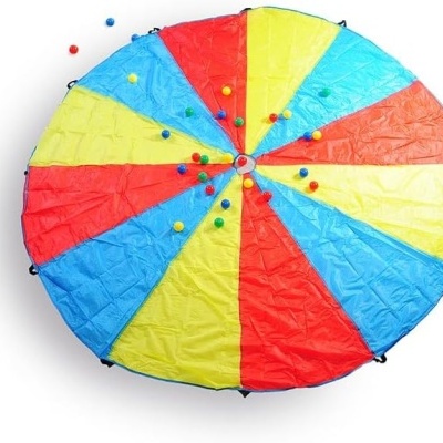 Paraquedas com bolas