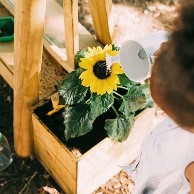 Discovery Create & Paint Easel