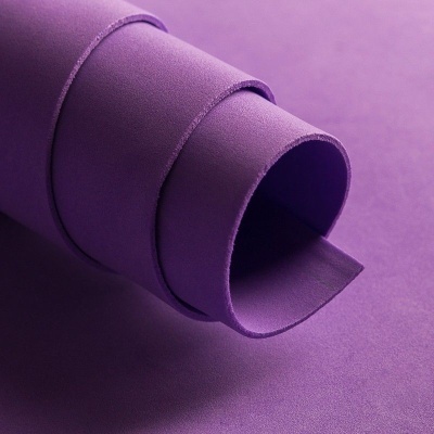 Rolo de pele sintética lilás