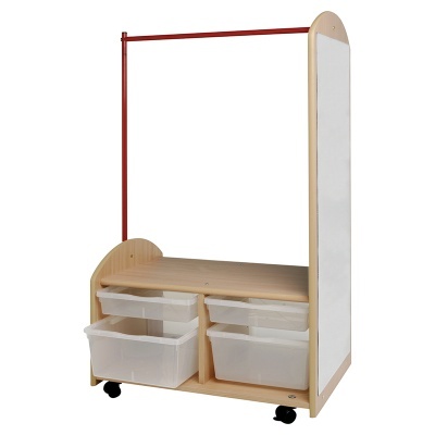 Móvel Compacto para Disfarces