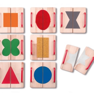 Voezie ? Jogo de Construção Geométrica com Elementos de Madeira