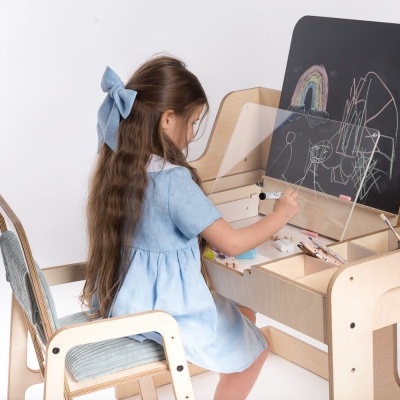 Conjunto de Mesa e Cadeira ajustável Luula