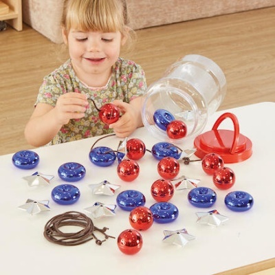 Set de Enfiar Formas Metálicas