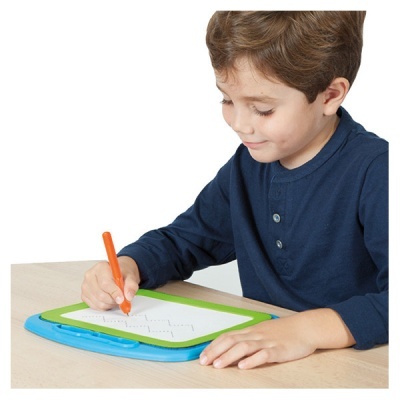 Conjunto de picotagem e pré-escrita