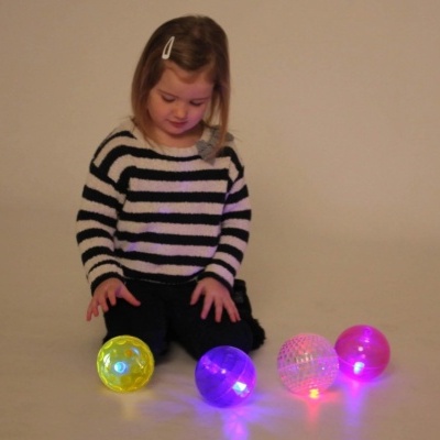 Conjunto de Bolas Sensoriais Texturizadas Luminosas Conjunto de Bolas Sensoriais Texturizadas Luminosas
