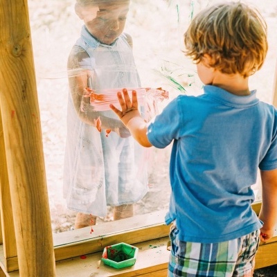 Discovery Create & Paint Easel