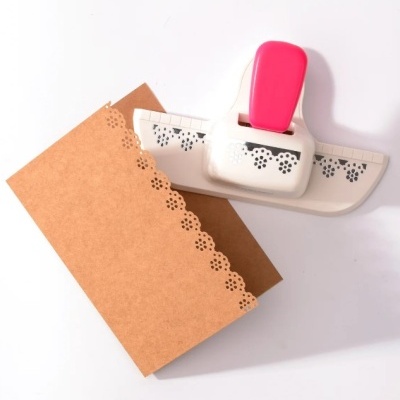 Border Punch Flower Dots