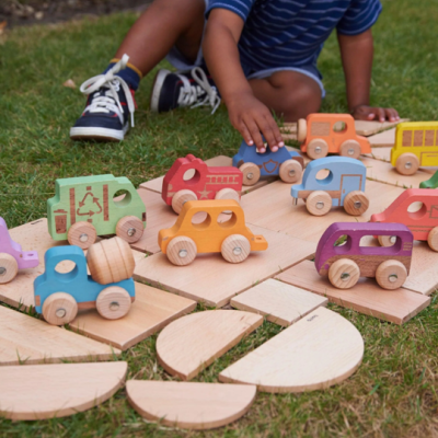 Conjunto de Veículos de Madeira Arco-Íris TickiT