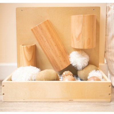 Parede de Canal com Postes em Madeira