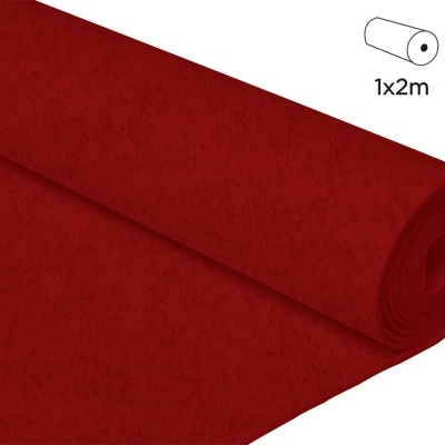 Rolo de tecido vermelho com textura suave sobre fundo branco