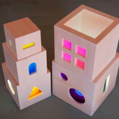 Cubos empilháveis translúcidos