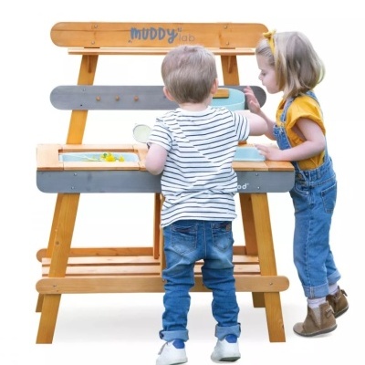 Muddy Lab - Outdoor Kitchen Muddy Lab - Outdoor Kitchen