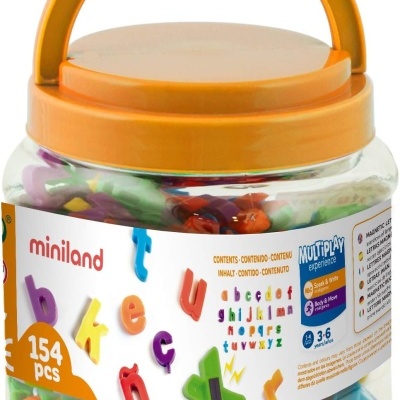 Conjunto de letras magnéticas minúsculas