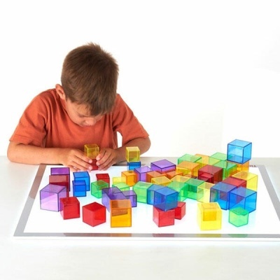 Set de cubos translúcidos