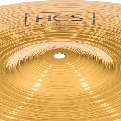 Prato de bateria dourado com texto HCS Hand Crafted by Meinl