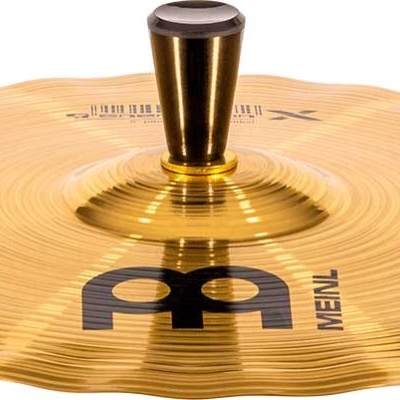 Prato de bateria Meinl dourado com suporte metálico