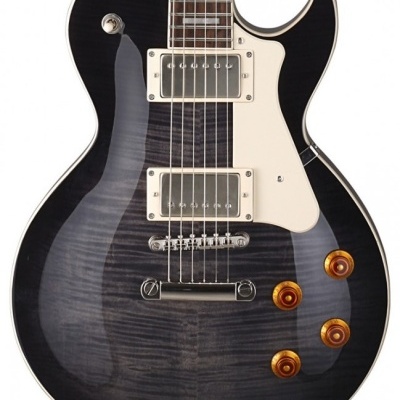 Guitarra elétrica preta e cinza com captadores cromados e botões âmbar