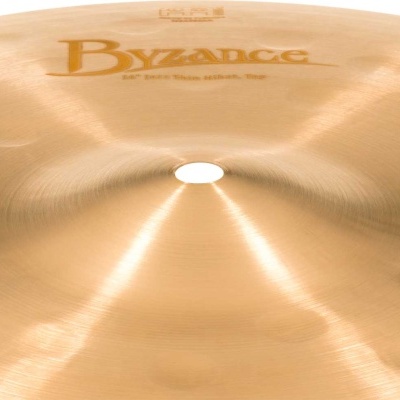 Prato de bateria dourado Zildjian Byzance com texto impresso