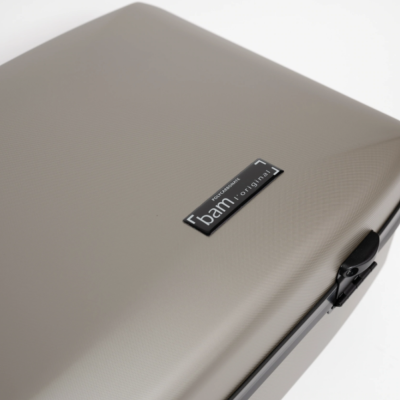 Estojo rígido cinza claro para instrumento com etiqueta bam FRANCE