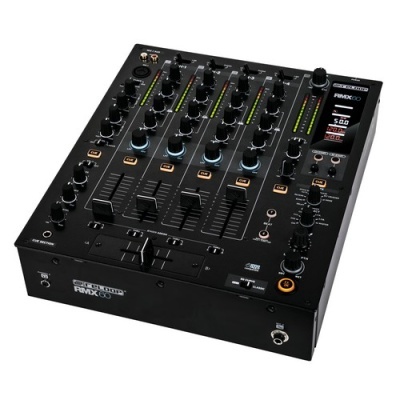 Mesa de mistura áudio preta Pioneer DJ RMX-1000 com vários botões e LEDs