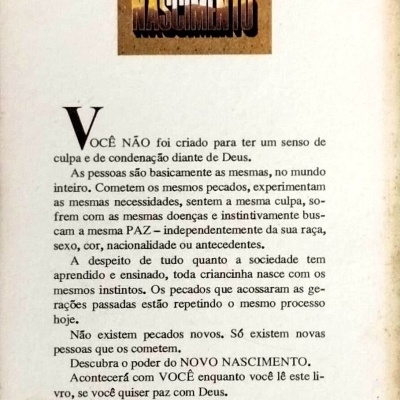 Página de livro com texto em português e título O NOVO NASCIMENTO em destaque