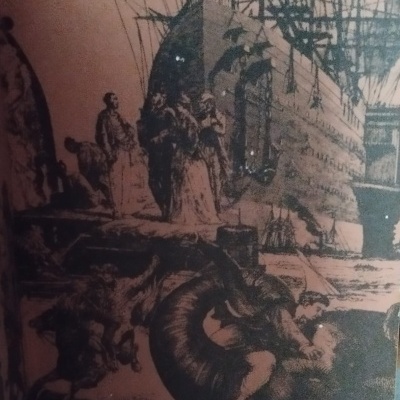 Desenho a preto e branco de navio antigo, figuras históricas e touro