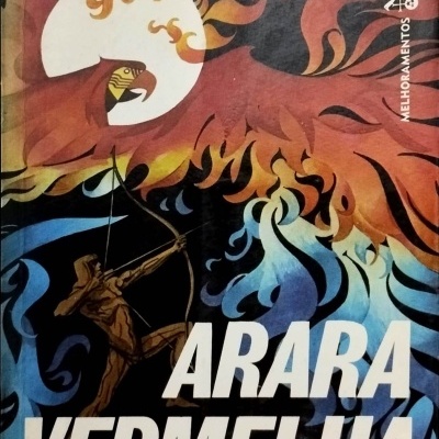 Capa de livro com arco e flecha e arara estilizada em fogo colorido e texto branco