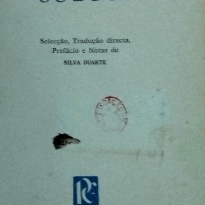 Capa de livro com título e informações editoriais