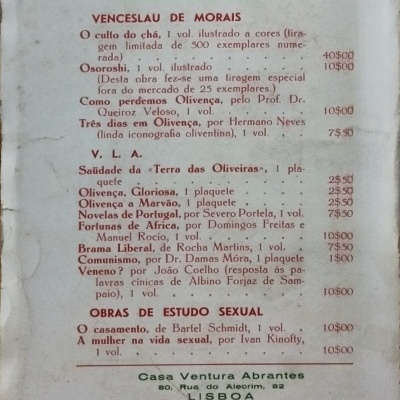 Folheto amarelecido com lista de livros e preços em escudos da editora Casa Ventura Abrantes, Lisboa.