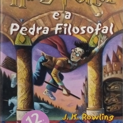 Harry Potter e a Pedra Filosofal - J. K. Rowling