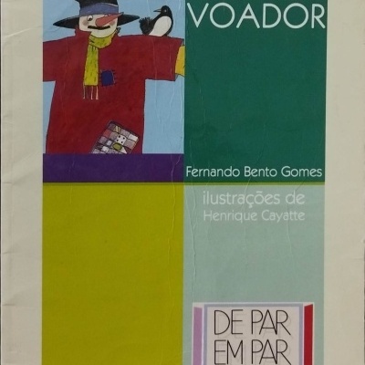 Capa de livro com espantalho ilustrado e texto do título e autor