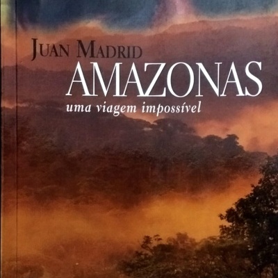 Capa de livro Amazonas com floresta ao entardecer