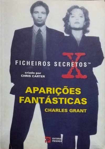 Capa de livro Ficheiros Secretos X Aparições Fantásticas com silhuetas de homem e mulher