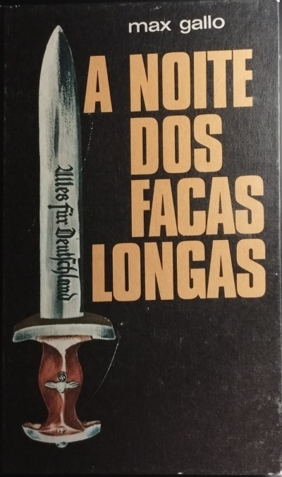 Capa de livro com ilustração de adaga e título A NOITE DOS FACAS LONGAS