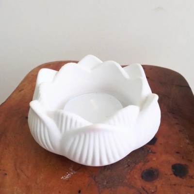 Flor de Lotus em Gesso Perfumado/Pó Cerâmico