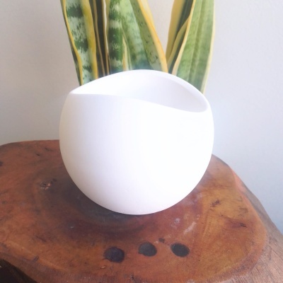 Vaso redondo em gesso perfumado/pó cerâmico