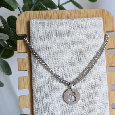 Colar 2 Voltas com medalha letra (bebé ou criança)