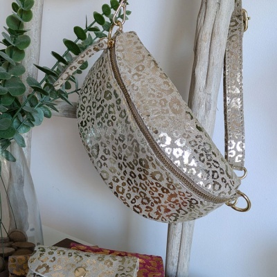 Mala Padrão Leopardo Camurça tiracolo/cintura