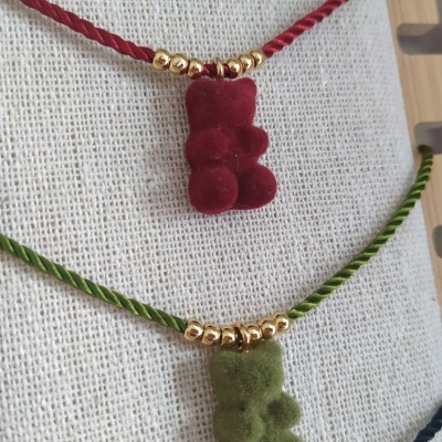 Fio com Ursinho em Veludo