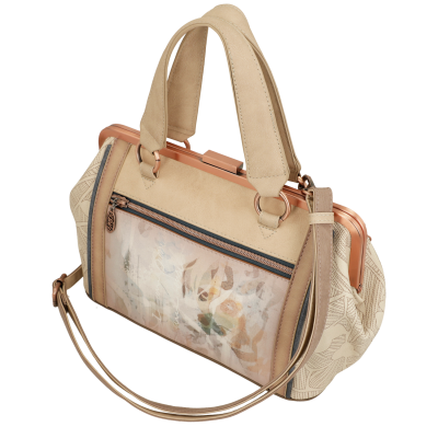 Mala bege com padrão floral e fecho metálico
