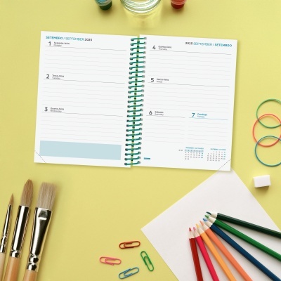 Agenda Escolar Semanal Diva 2025/2026 - Colors Agenda Escolar Semanal Diva 2025/2026 - Colors