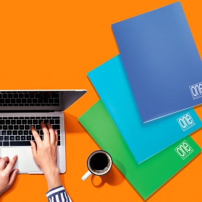 Caderno A4 One Color Pautado - Capa Plástica